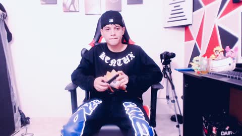 matias online show from February 7, 2025, 4:37 am