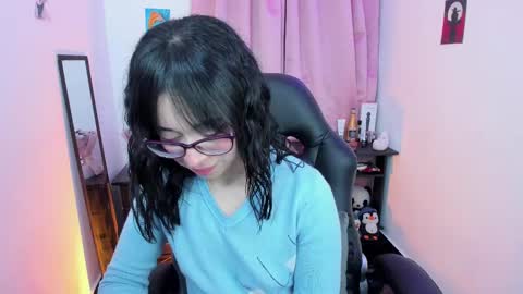 Snapshot of indra_cam chatting on February 21, 2025, 5:13 am Diana online show from February 21, 2025, 5:13 am