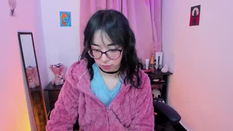 Snapshot of indra_cam chatting on February 21, 2025, 10:39 am Diana online show from February 21, 2025, 10:39 am