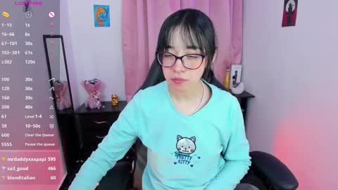 Snapshot of indra_cam chatting on March 2, 2025, 10:24 am Diana online show from March 2, 2025, 10:24 am