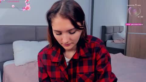 Kira online show from October 9, 2025, 4:10 am