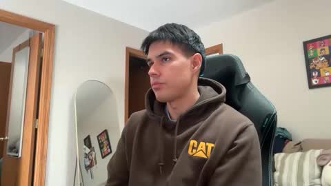 Lucas online show from December 15, 2025, 6:12 pm