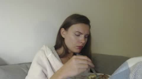 Sweet girl online show from September 13, 2025, 6:51 pm