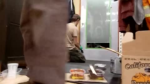 Snapshot of info_chat chatting on December 14, 2025, 1:44 am sir. Grummps online show from December 14, 2025, 1:44 am