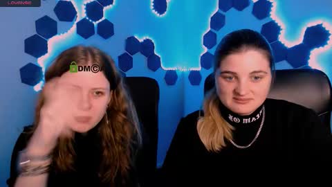 inga_gree online show from November 27, 2025, 10:17 am