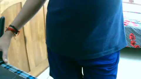 Inglorious Hairy Uncut online show from December 30, 2024, 10:21 am