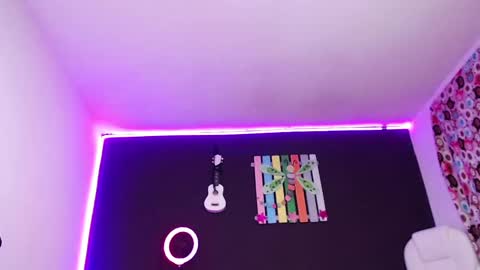 Ingrid Zese online show from September 11, 2025, 9:37 pm