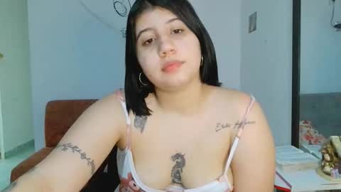 Snapshot of inid_sinclair chatting on January 8, 2026, 7:43 am inid_sinclair online show from January 8, 2026, 7:43 am