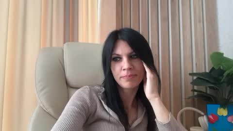 Snapshot of injaathome chatting on June 16, 2026, 9:12 am InjaAtHome online show from June 16, 2026, 9:12 am
