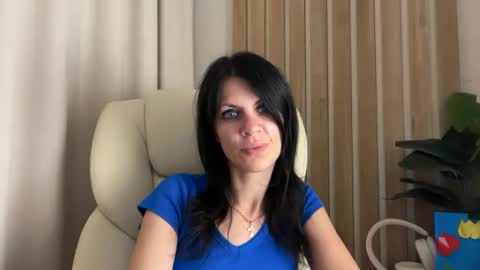 Snapshot of injaathome chatting on June 28, 2026, 8:04 pm InjaAtHome online show from June 28, 2026, 8:04 pm