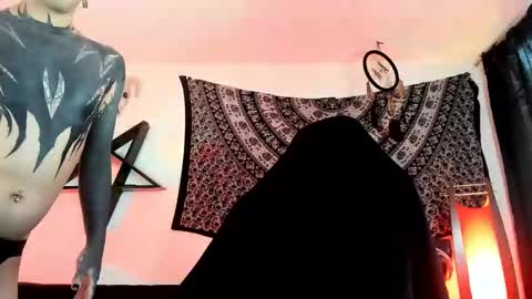 Dani  online show from November 16, 2025, 4:56 pm