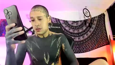 Dani  online show from November 23, 2025, 11:10 am