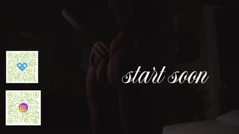 Im Senise Welcome to my room My instagram  online show from April 21, 2026, 5:14 am