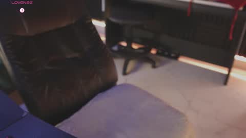 Dayana  online show from November 12, 2025, 8:19 pm