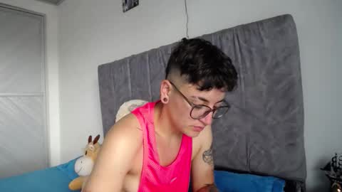 lyan onlyfans n linda online show from April 17, 2026, 6:22 pm