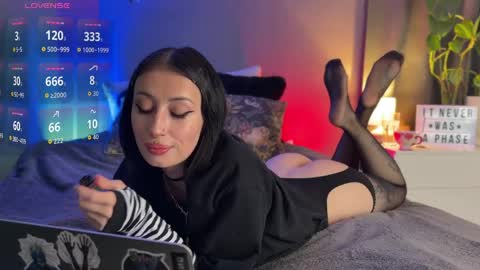 Xenia online show from March 27, 2026, 2:17 pm