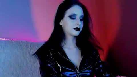 Venera  online show from October 10, 2025, 4:17 pm