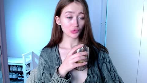 Snapshot of innnita chatting on January 28, 2025, 1:49 pm Lina online show from January 28, 2025, 1:49 pm