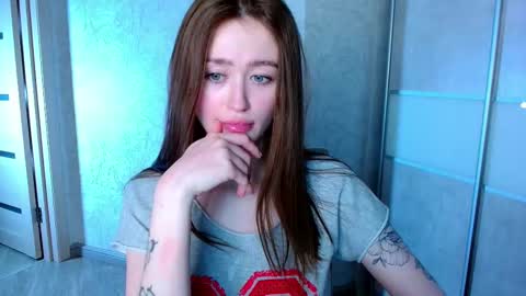 Snapshot of innnita chatting on February 23, 2025, 12:48 pm Lina online show from February 23, 2025, 12:48 pm