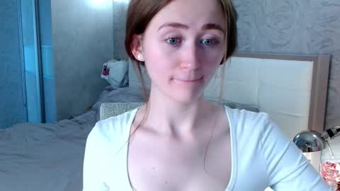 Snapshot of innnita chatting on March 5, 2025, 2:01 pm Lina online show from March 5, 2025, 2:01 pm