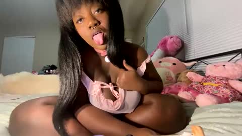 Lola online show from January 6, 2026, 2:48 am