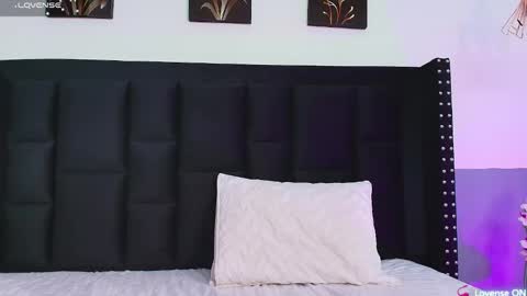 SELENA  online show from December 25, 2024, 3:17 pm