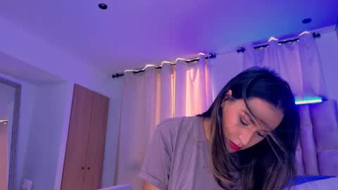 Innoocent Luna online show from November 12, 2025, 9:03 pm