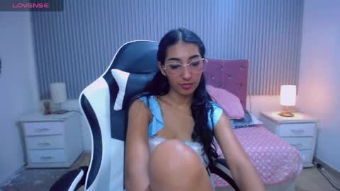 Snapshot of inocent_luna chatting on May 29, 2026, 4:10 am Luna moon online show from May 29, 2026, 4:10 am