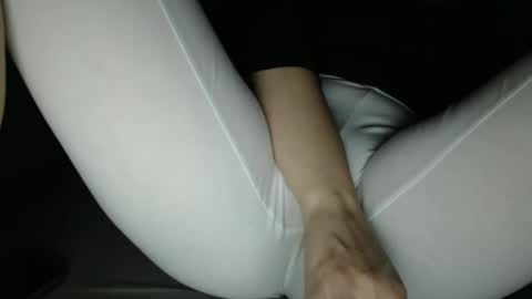 Snapshot of inocentekitty chatting on October 7, 2025, 8:06 pm Alessia online show from October 7, 2025, 8:06 pm