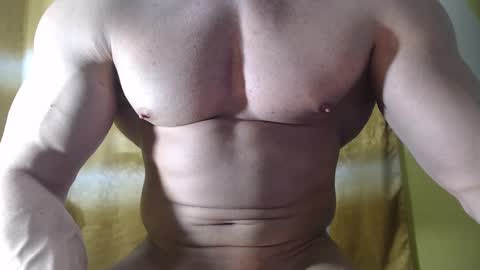 Snapshot of insanephisique chatting on January 8, 2025, 10:59 am insanephisique online show from January 8, 2025, 10:59 am