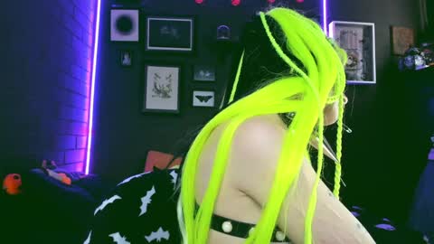   SANIA  online show from December 5, 2024, 5:06 pm