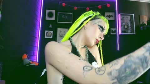   SANIA  online show from January 30, 2025, 5:28 pm