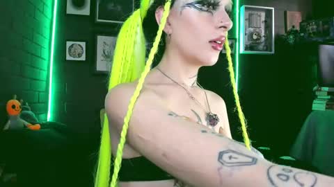   SANIA  online show from February 21, 2025, 6:48 pm