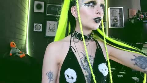   SANIA  online show from March 12, 2025, 7:17 pm