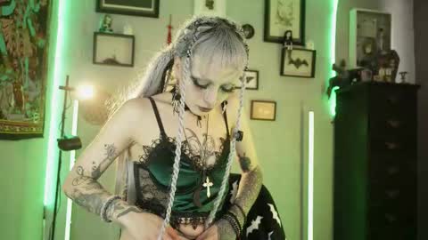   SANIA  online show from February 13, 2026, 4:14 pm