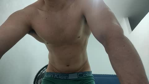 INSTAGRAM  camilodlx online show from February 5, 2026, 11:37 am