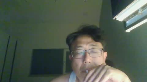 insuclee197641 online show from April 20, 2026, 12:41 pm