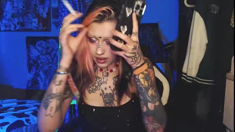 Snapshot of insunnity666 chatting on December 16, 2025, 8:36 pm Insunnity666 online show from December 16, 2025, 8:36 pm