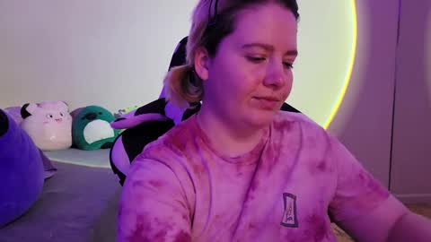 Faye online show from December 21, 2024, 2:37 pm