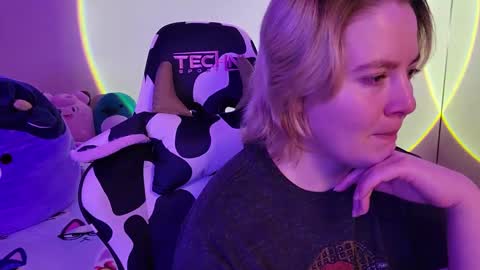 Faye online show from January 29, 2025, 7:32 pm