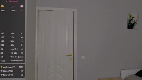 Snapshot of internetsexplorer chatting on February 18, 2025, 1:22 pm Bernadette Join online show from February 18, 2025, 1:22 pm