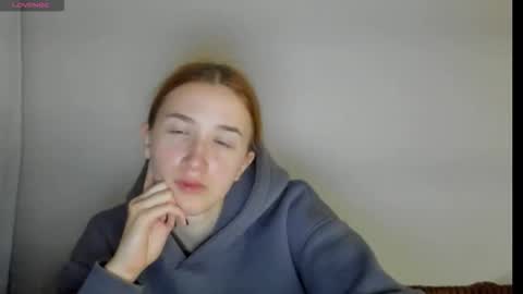 Snapshot of internetsexplorer chatting on November 2, 2025, 4:26 am Bernadette Join online show from November 2, 2025, 4:26 am