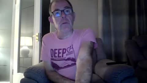 inthemood63 online show from September 16, 2025, 7:59 pm