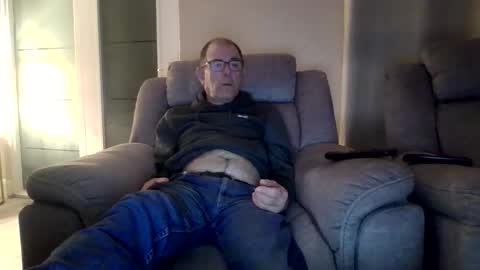 inthemood63 online show from October 21, 2025, 8:53 pm