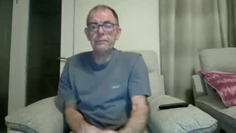 inthemood63 online show from April 24, 2026, 10:01 pm