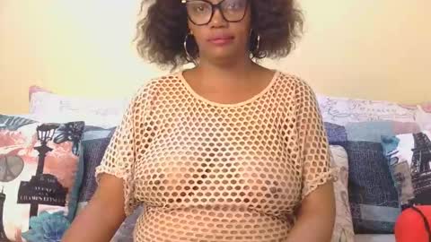 Snapshot of intimacysexy chatting on May 6, 2026, 5:25 am boniswa caroline online show from May 6, 2026, 5:25 am