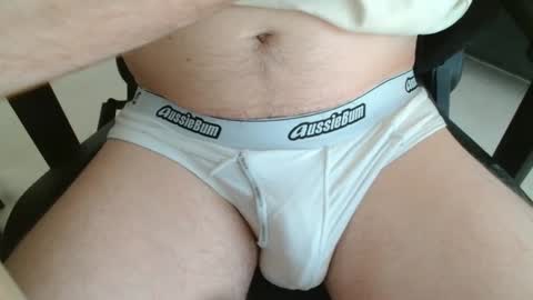 intoyourdad online show from December 17, 2025, 4:07 am