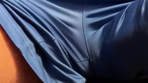 Snapshot of intressiert chatting on December 18, 2024, 6:57 pm intressiert online show from December 18, 2024, 6:57 pm