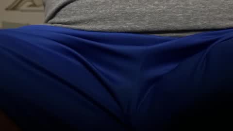 Snapshot of intressiert chatting on January 12, 2025, 7:10 pm intressiert online show from January 12, 2025, 7:10 pm