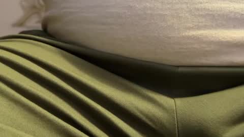 Snapshot of intressiert chatting on January 20, 2025, 5:37 pm intressiert online show from January 20, 2025, 5:37 pm